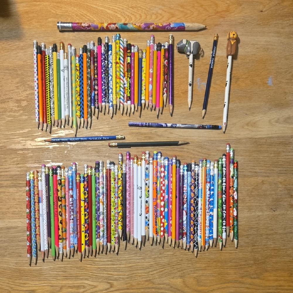 Colorful Assorted Pencils Set